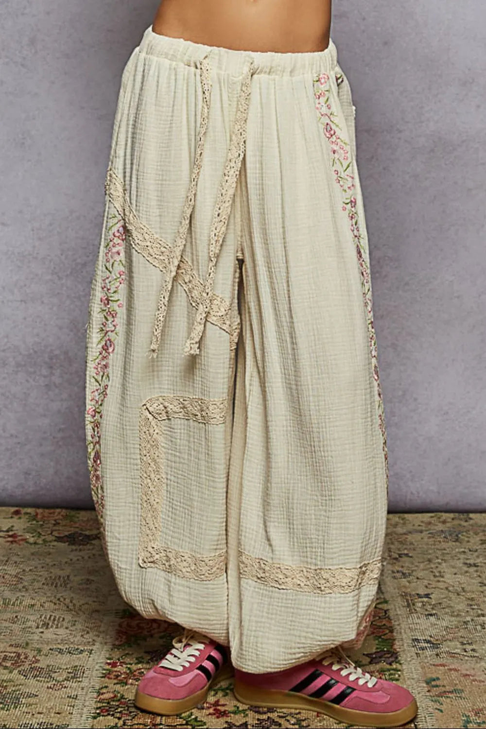 POL Floral Embroidered Drawstring Joggers with Lace Trim - Modanista Fashion