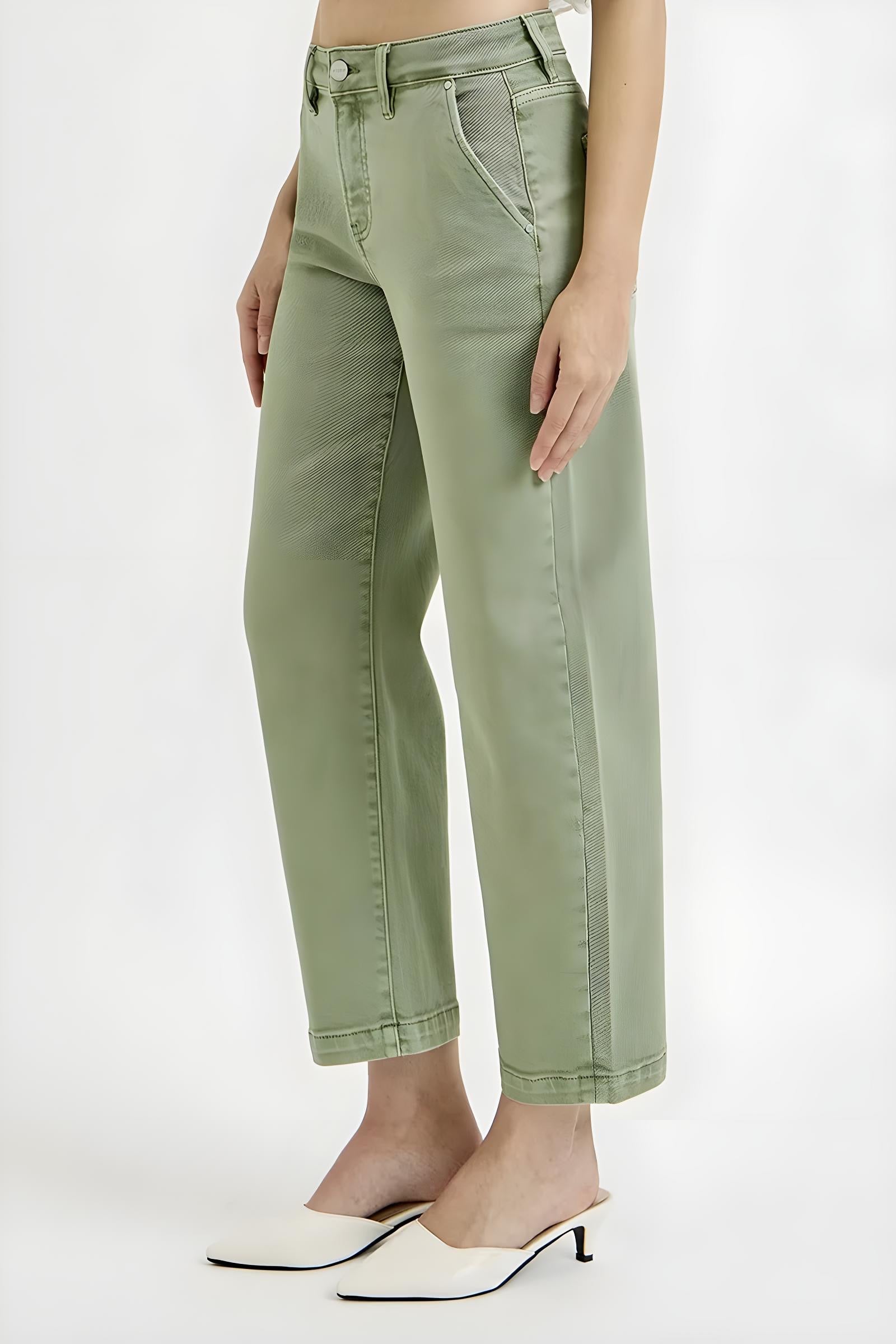 Jeans a vita alta modello barrel crop con controllo pancia RISEN taglia plus