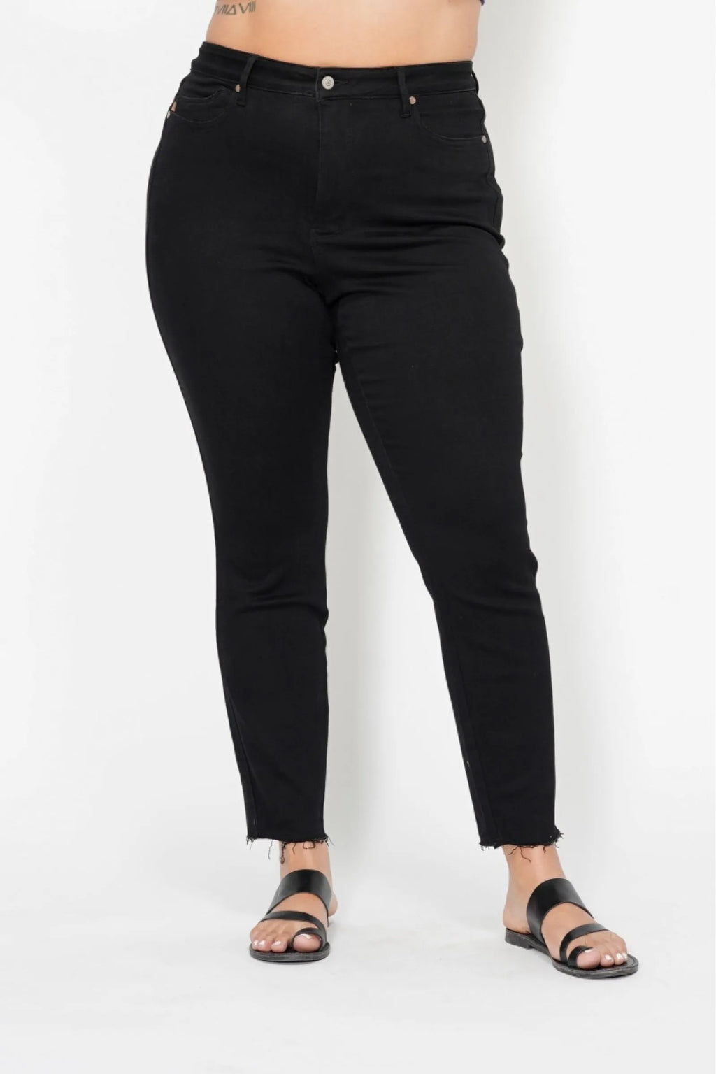 Judy Blue Full Size High Waisted Tummy Control Shield Pockets Skinny Jeans Plus Size - Modanista Fashion