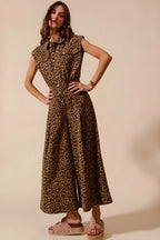 Έτσι, με το Wide Lole Leopard Flals Jumpsuit με το Tuck