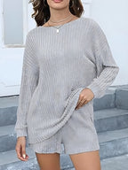 Ensemble haut à col rond à épaules tombantes et short