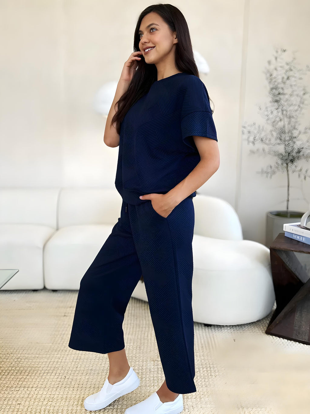 Podwójnie weź pełnowymiarowy teksturę z krótkim rękawem i zestawem spodni