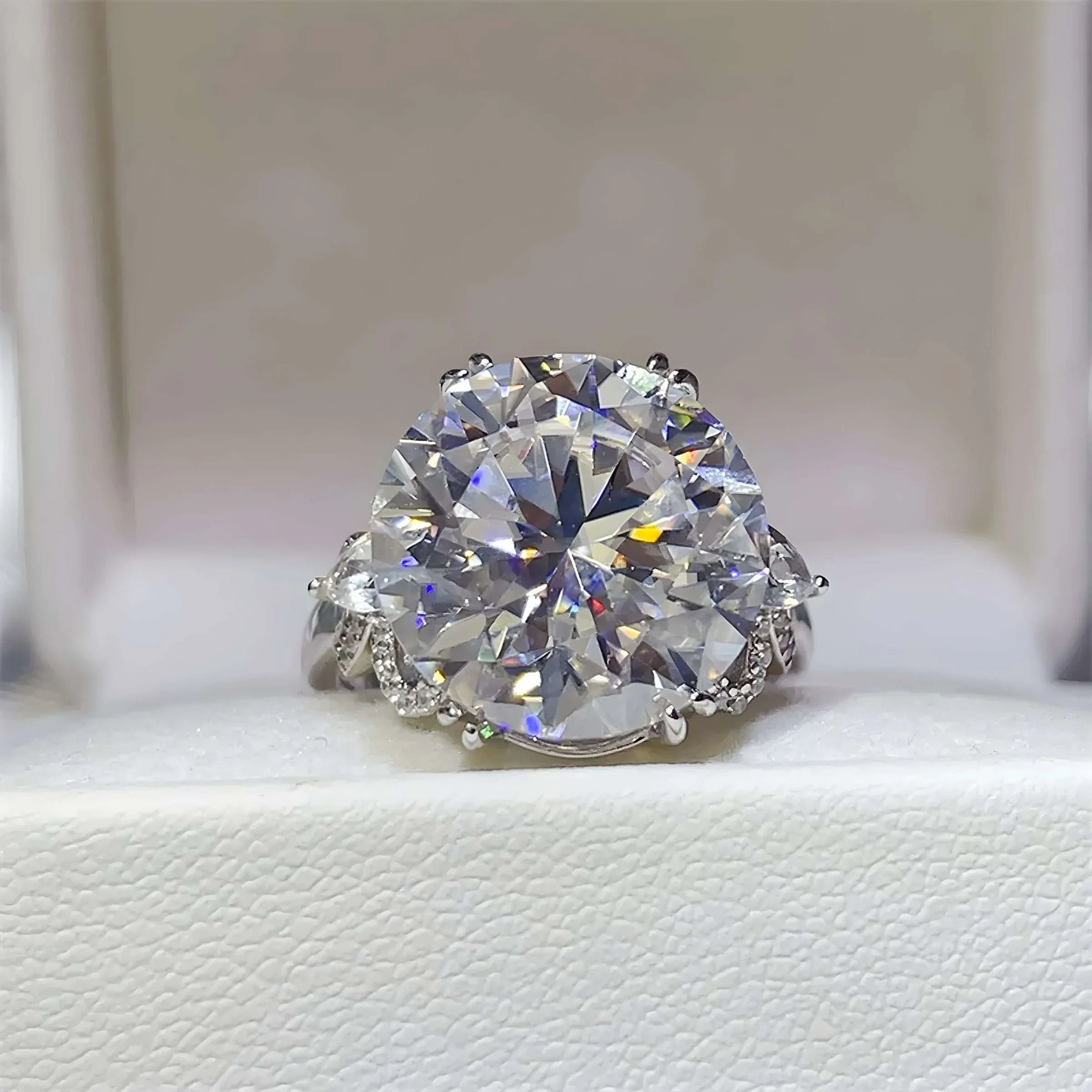 10 Ct Diamond Dust Moissanite 925 Sterling Silver Ring - Modanista Fashion