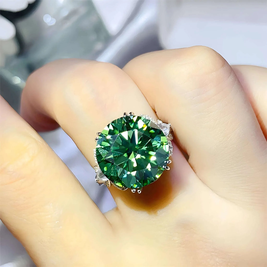 10 Ct Emerald Green Moissanite 925 Sterling Silver Ring - Modanista Fashion