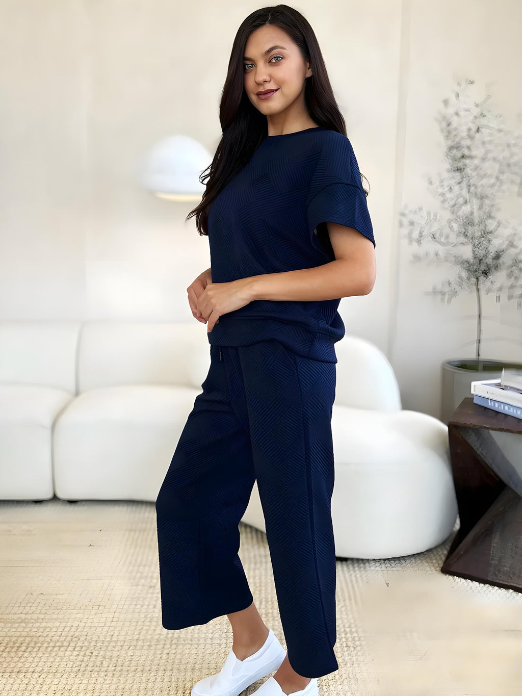 Podwójnie weź pełnowymiarowy teksturę z krótkim rękawem i zestawem spodni