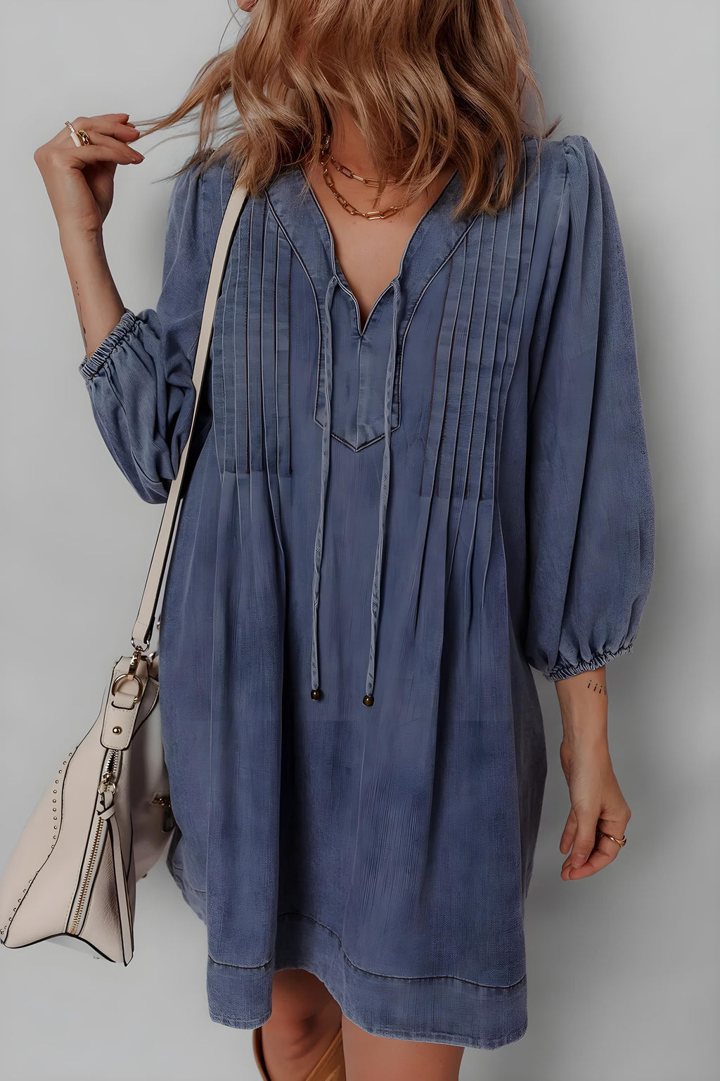 Amarrar pescoço de manga comprida mini vestido jeans