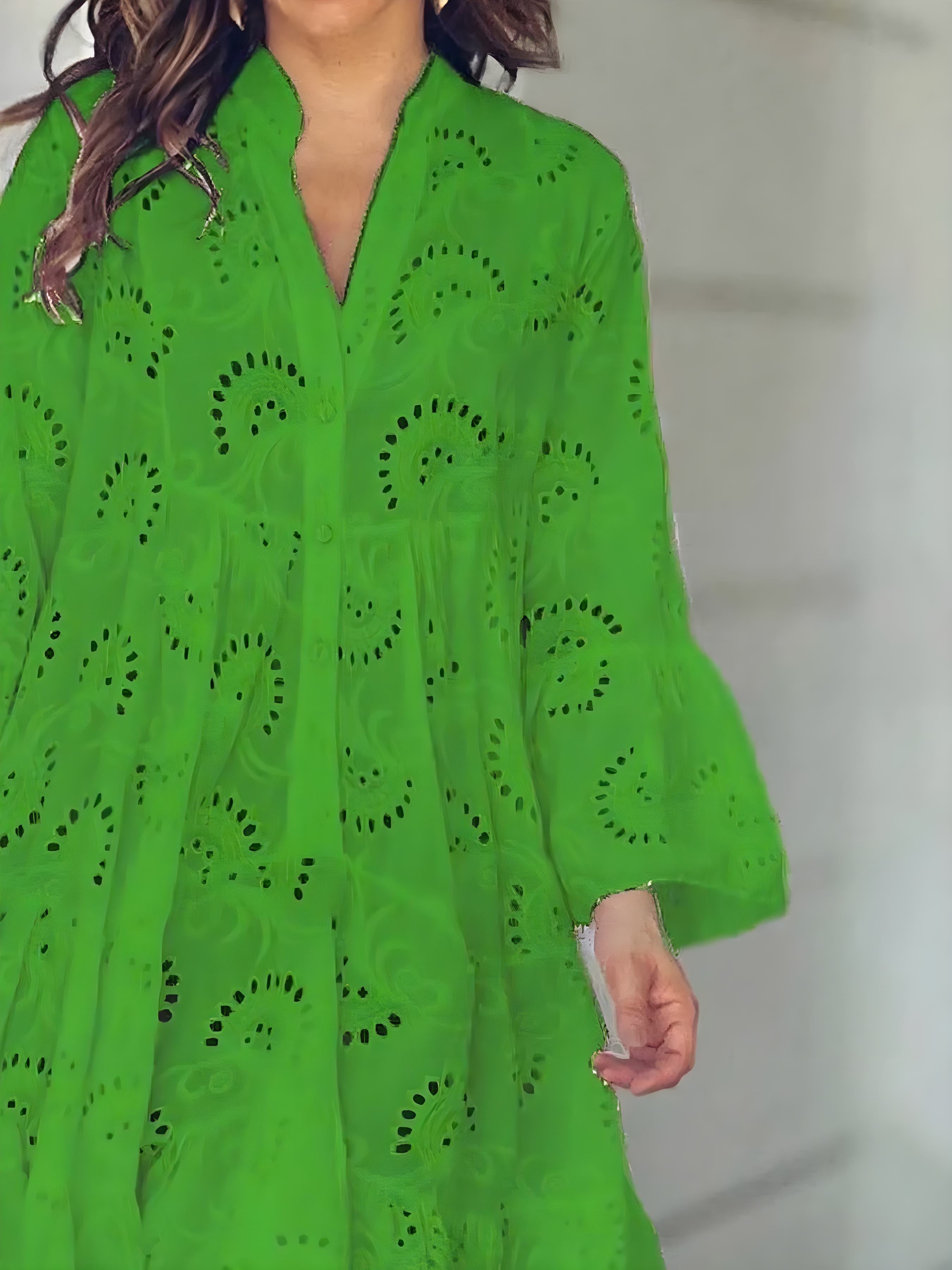 Eyelet ruffled hem -laged kjole i fuld størrelse plus størrelse