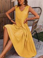 Sukienka bez rękawów z nutką w stylu v