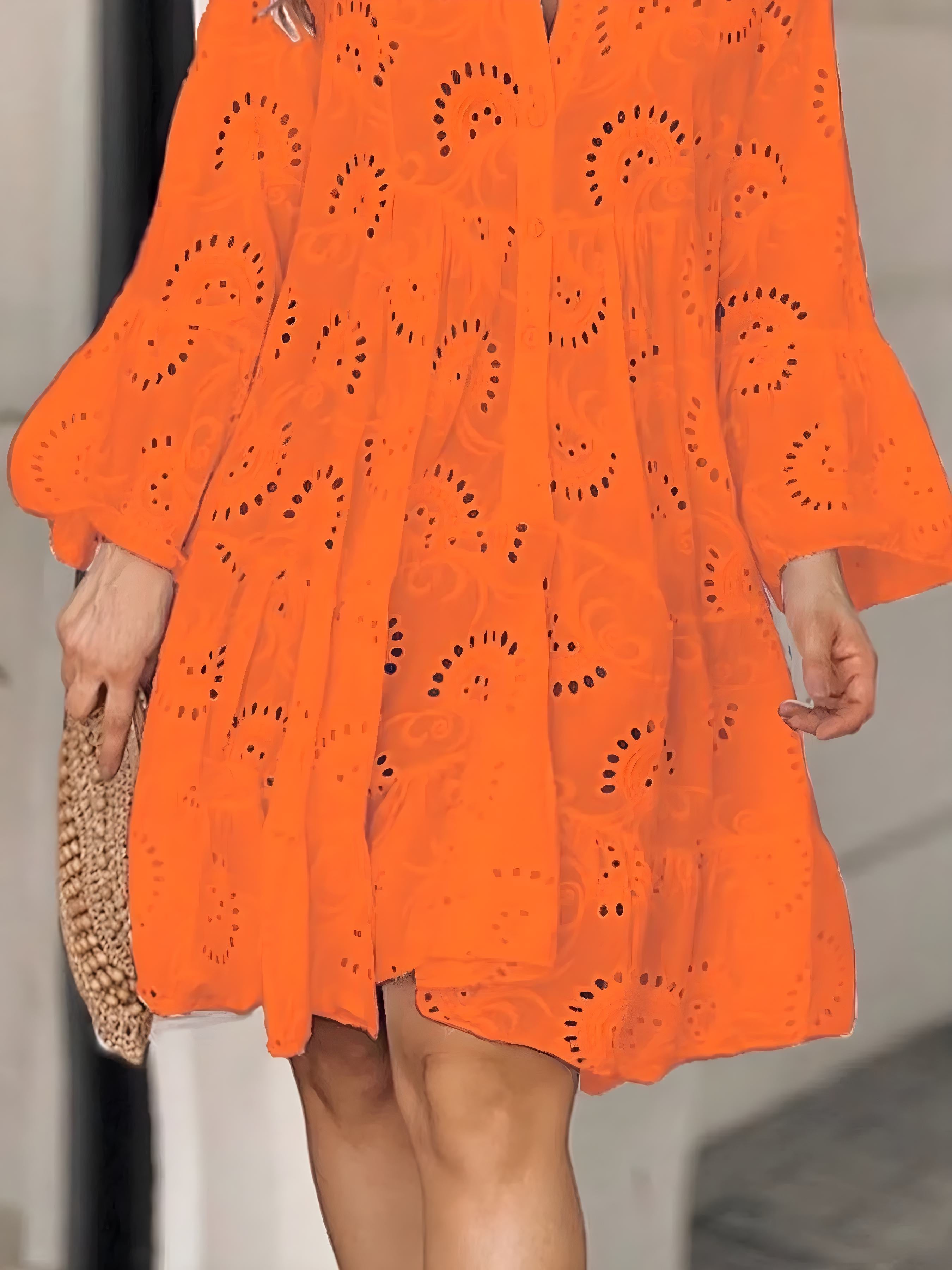 Eyelet ruffled hem -laged kjole i fuld størrelse plus størrelse