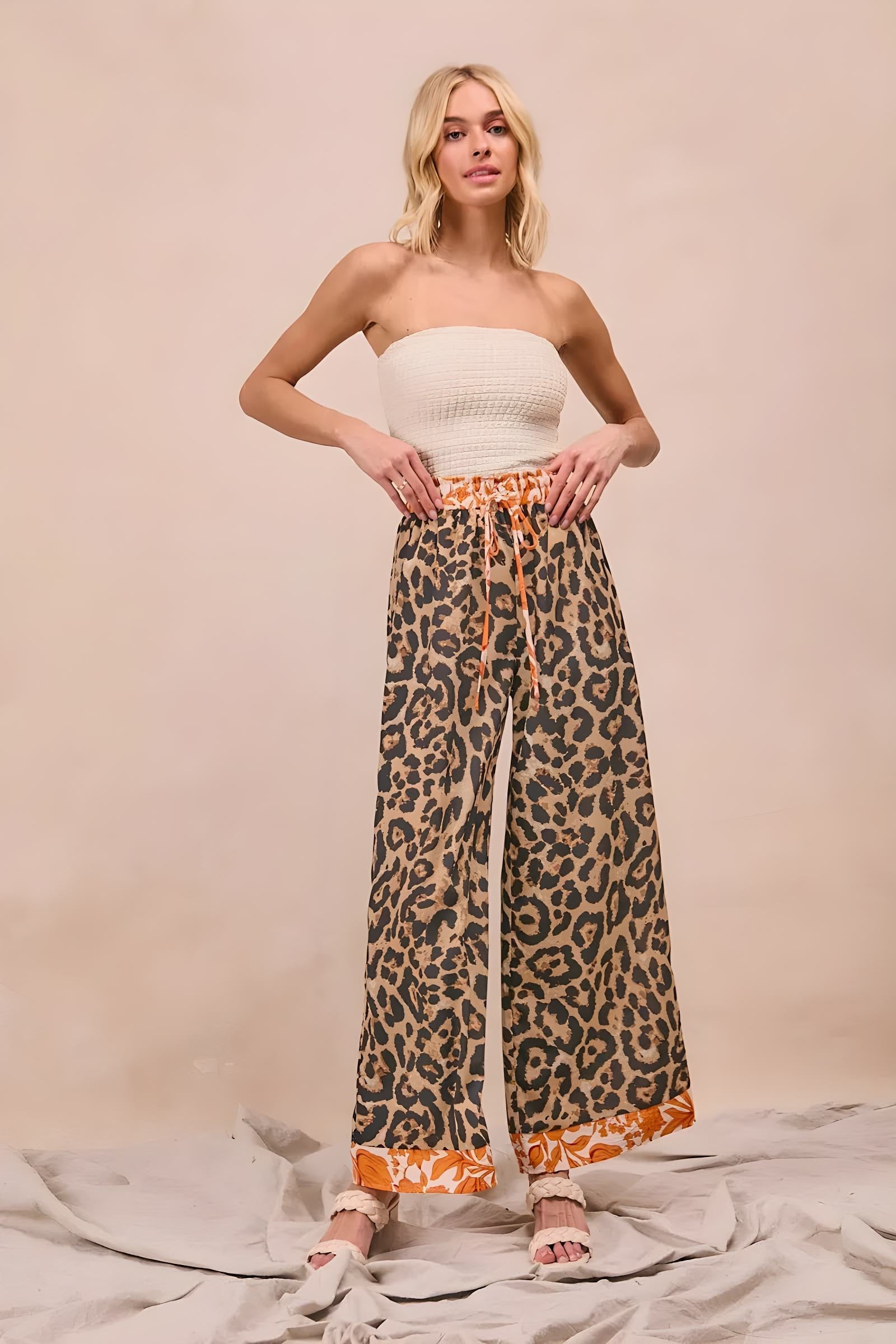 Bibi Leopard Print cu pantaloni largi cu bandă contrast