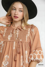 Umgee Boarder Print Tassel Tie Neck Mini obleka