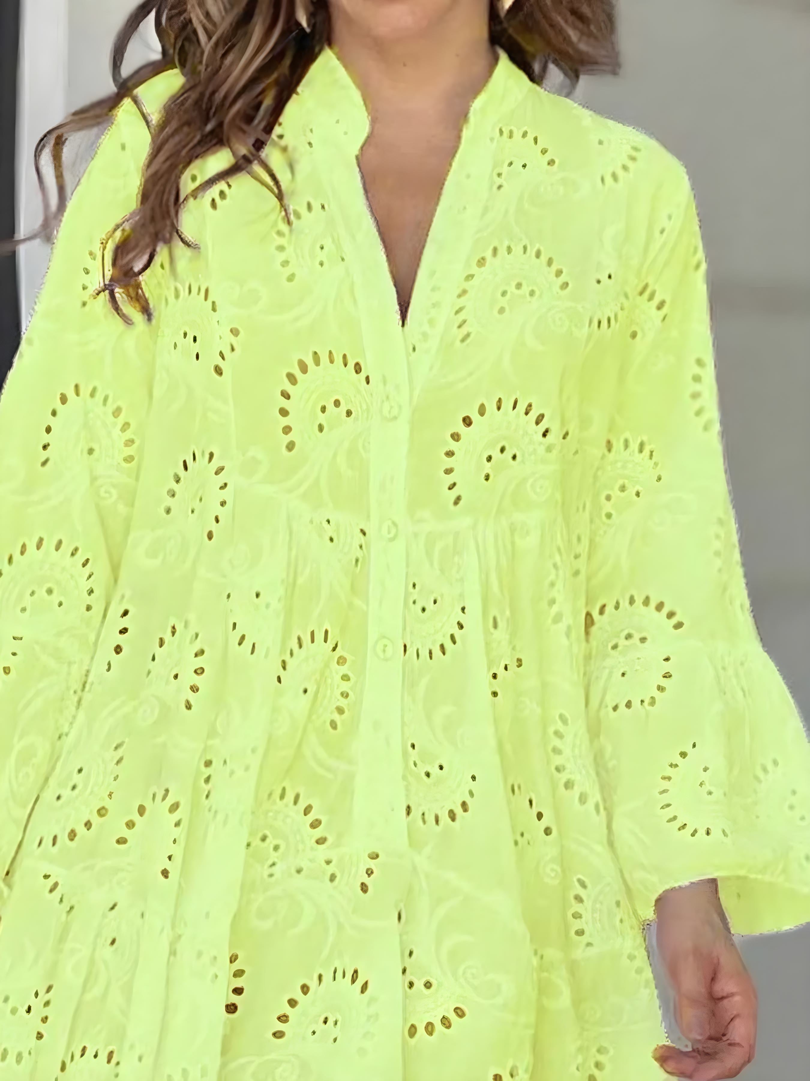 Eyelet ruffled hem -laged kjole i fuld størrelse plus størrelse