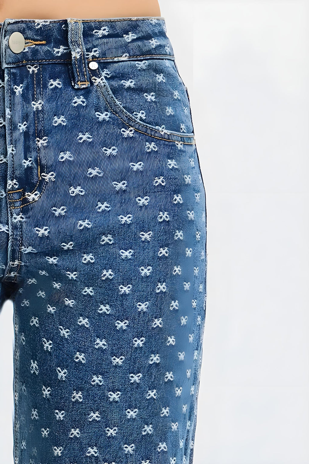 Ανυψώθηκε ψηλά άνοδο με έντονο τζιν