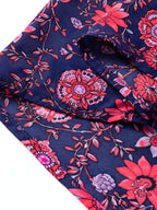 Bluză florală cu jumătate de mânecă despicată