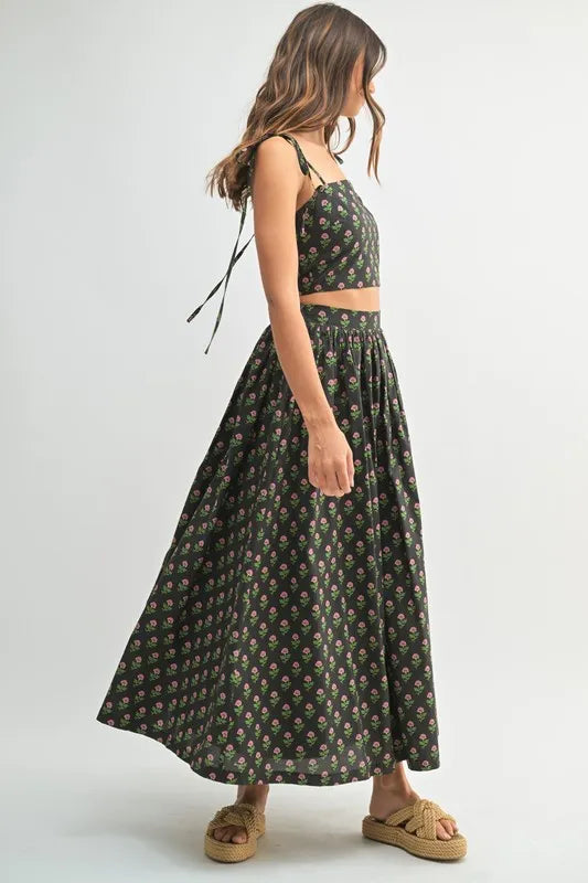 MABLE Floral Crop Top and Skirt Set - Modanista Fashion