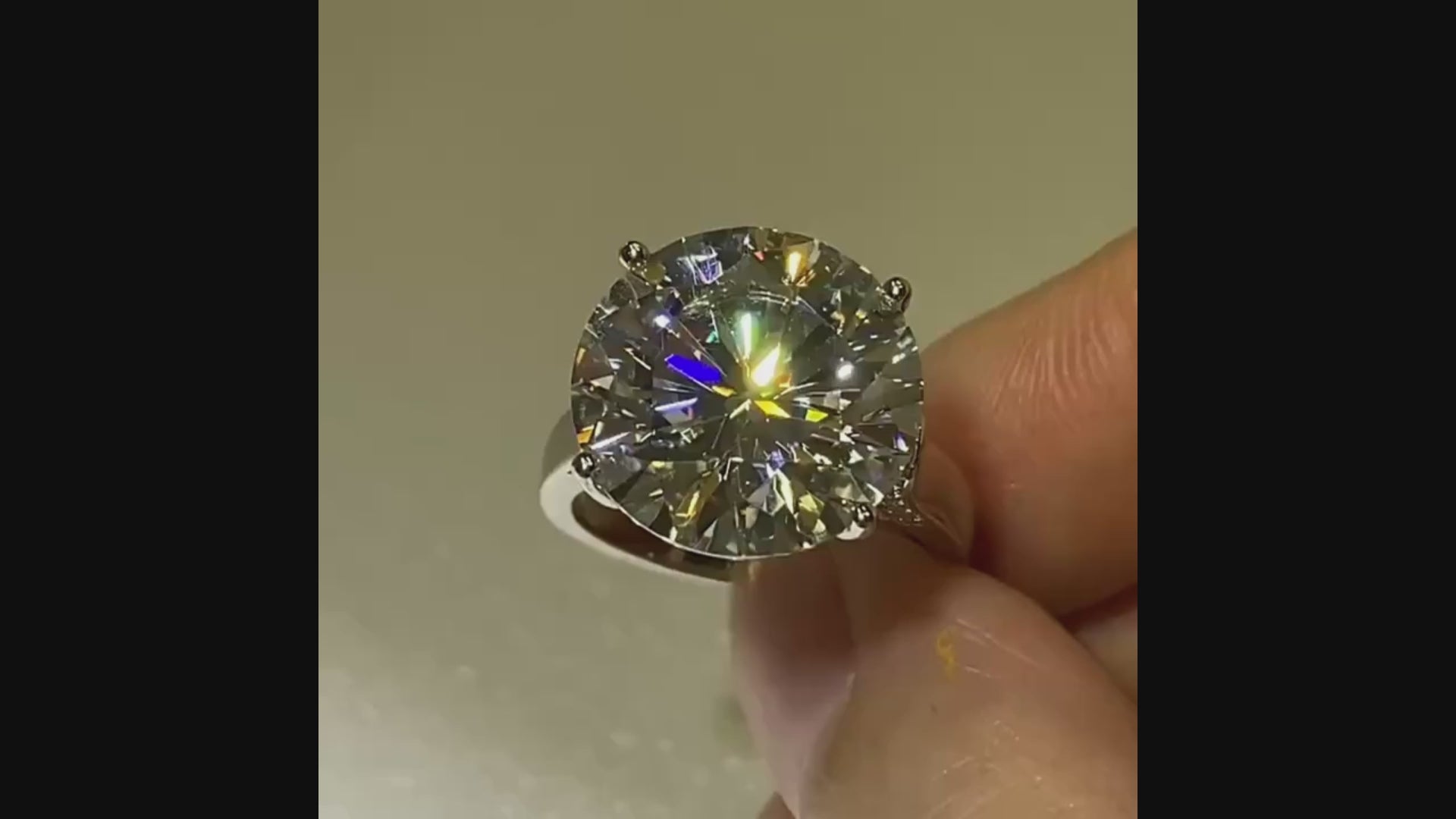 10 Ct Saphirblauer Moissanit Ring- und Halsketten-Set aus 925er Sterlingsilber